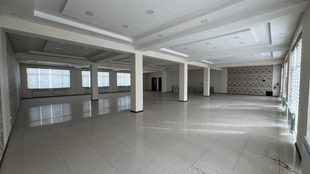 Нотурар бино 1000квм. Нежилое здания ор.Паркентская рынок