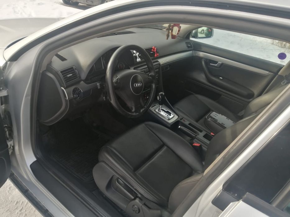 Продам машину Audi A4