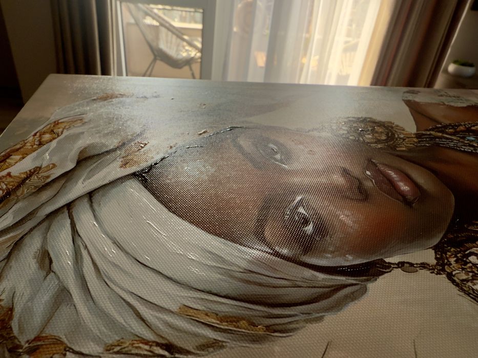 Картина с дървена рамка