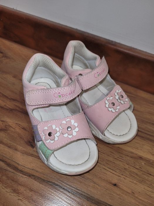 Сандали за момиченце Cupcake, 22 номер