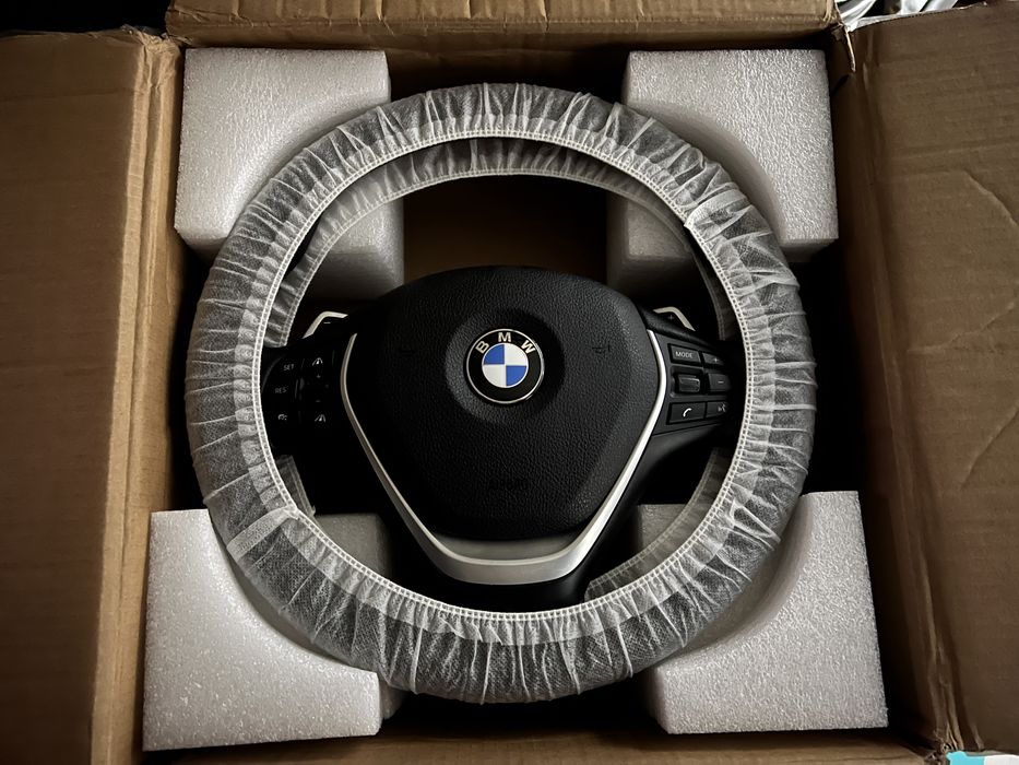 BMW F30/31/32 Волан с пера и всички копчета.