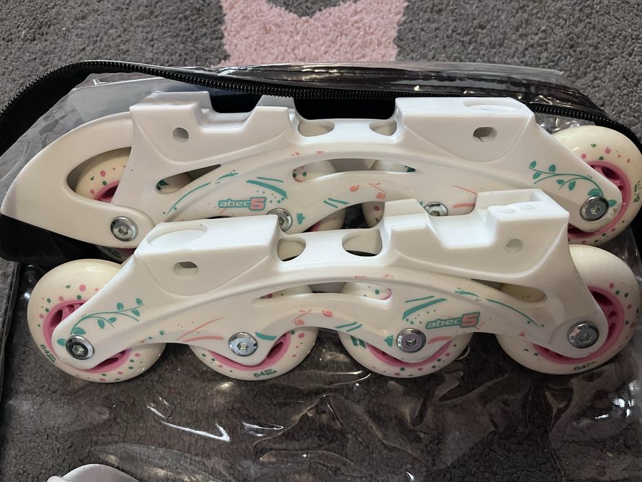 Set role si patine fete 29-32 cm