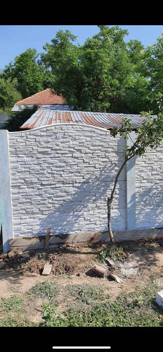 Gard beton mai multe detali (0756) 976 005