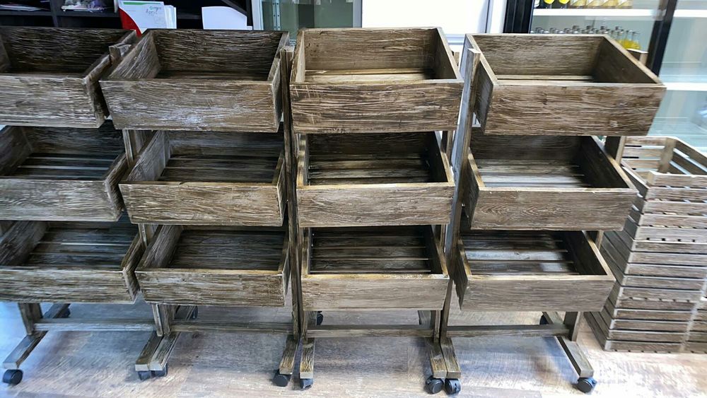 Мебели за дома и градинта