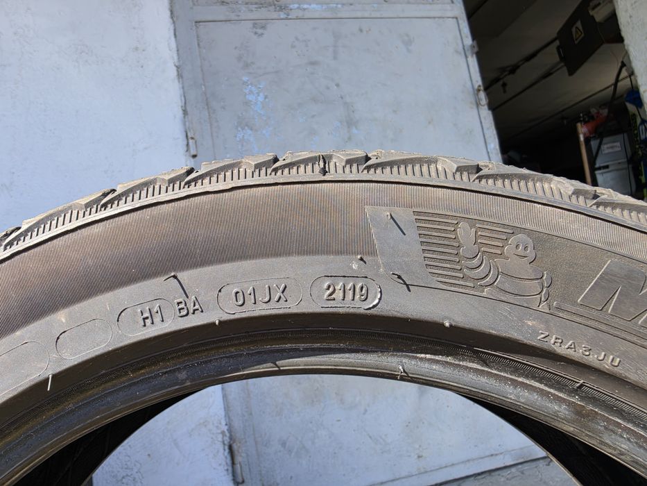 4 бр. зиюни гуми 255/45/18 Michelin  PA5 DOT 2119 5-5,5 mm