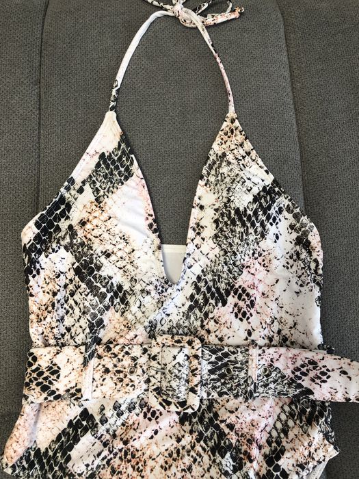 Купальник слитный (новый)