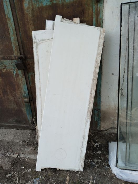 Продам пластиковые окна три штуки