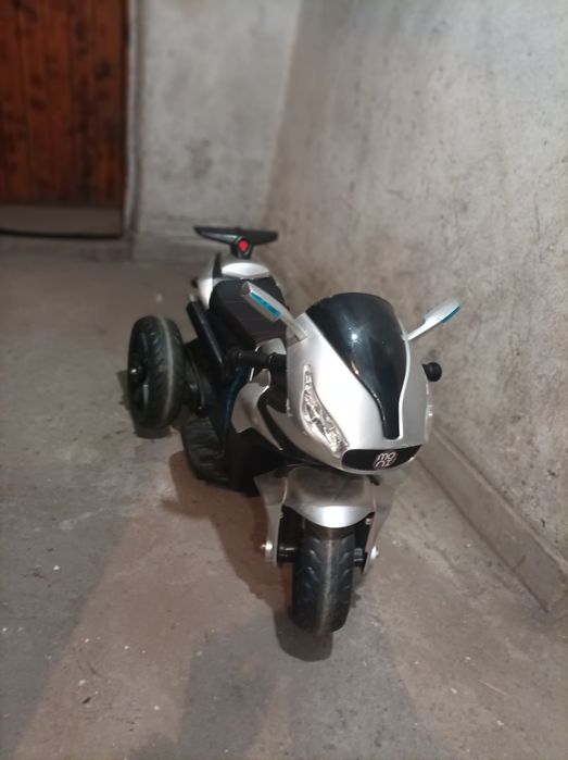 Детски акумулаторен мотор