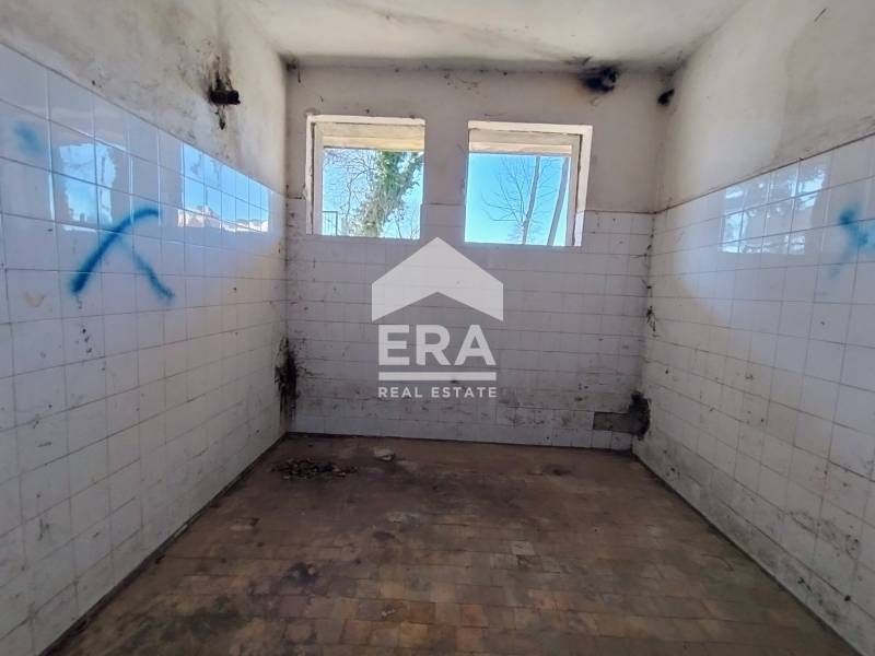 Продава се Склад в Кърджали, Байкал - 269 кв.м за 146 €/кв.м - Снимка #3