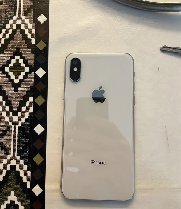 Продам айфон 10 ,цена 50.000