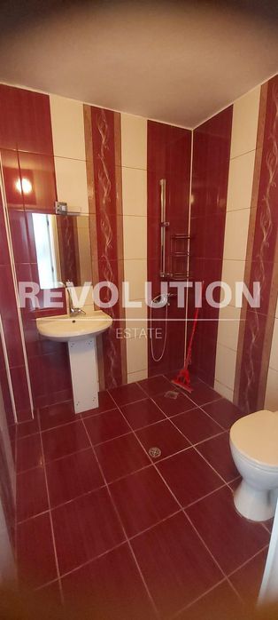 Дава се под наем Двустаен апартамент в Варна, Колхозен пазар - 80 кв.м за 600 € - Снимка #7