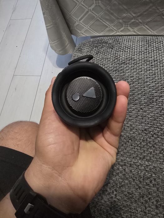 JBL Flip 6 Без забелешки.