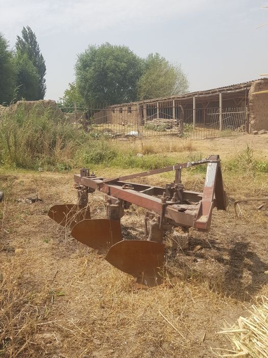 Плуг 3та корпусли