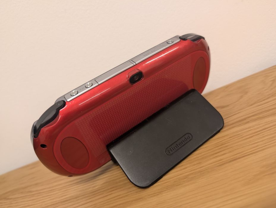 Playstation Vita OLED, Modat, 1500 jocuri, 10 in 1