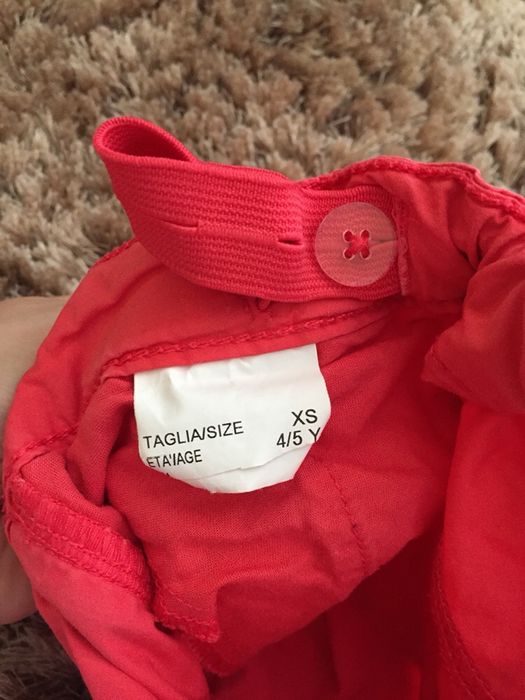 Детски панталони: United colors of Benetton