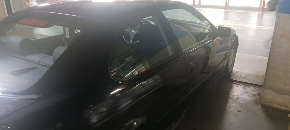 БМВ е36 компакт лилав