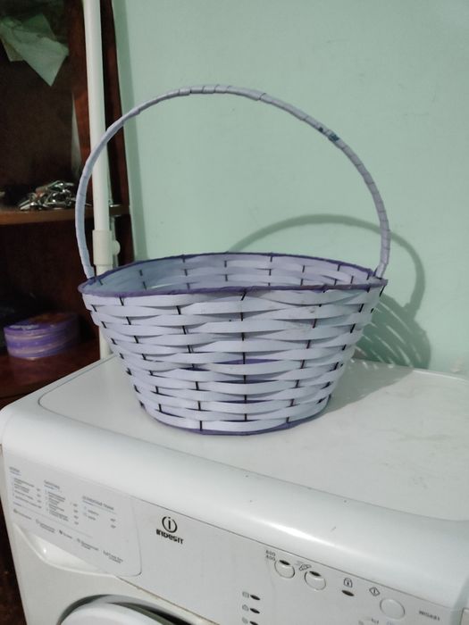Продаётся корзинка фиолетового цвета для чего угодно