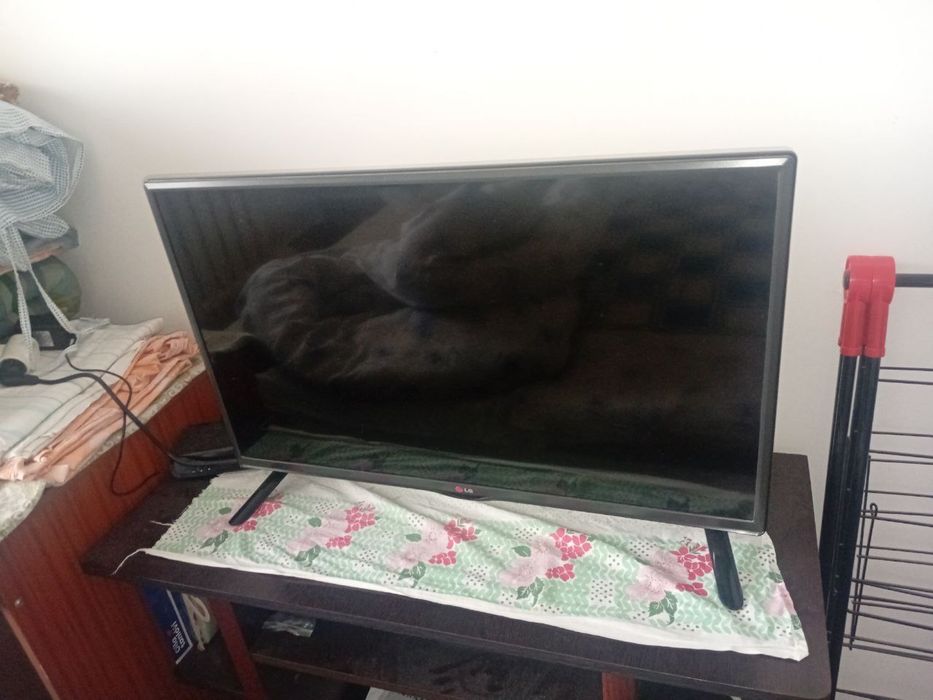 Телевизор LG 32 корея не смарт