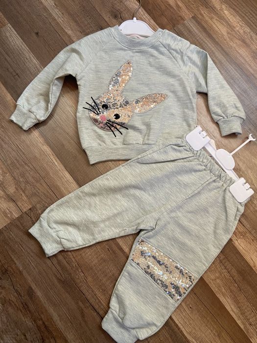 Бебешки комплект от блуза и панталон за малка госпожица