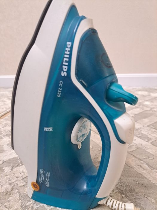 Утюг б/у в хорошем состоянии