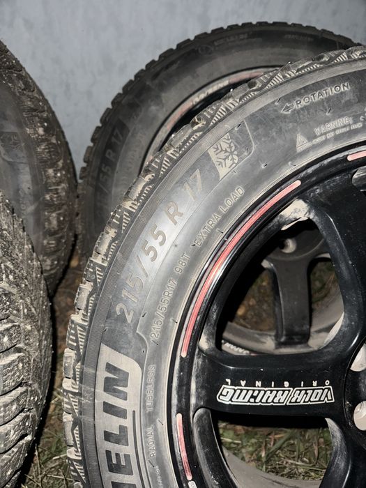 Комплект шин с дисками 215/55 r17. 5*100