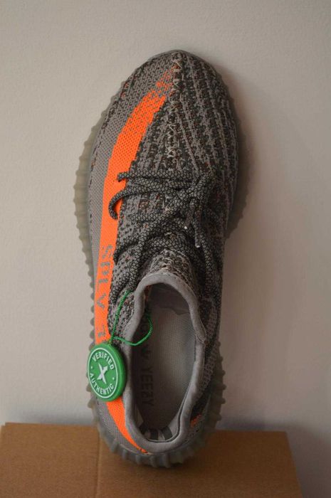 Yeezy 350 Beluga Orange  40/41+  Box