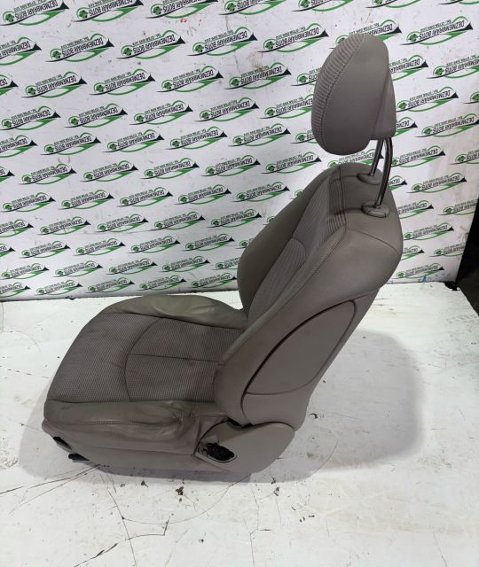 Scaun fata stanga dreapta bancheta cu spatar Mercedes-Benz E-Class W2