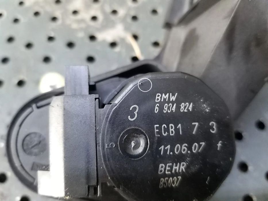 Motoras clapeta aeroterma bmw x3 e83 6934824