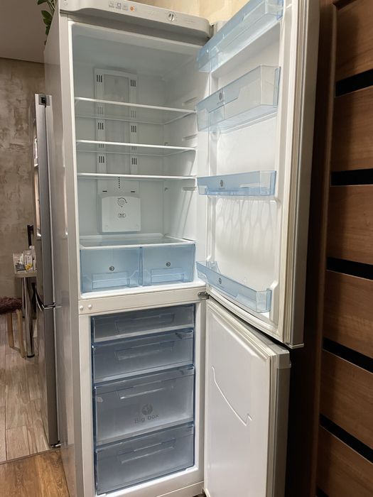 Продам холодильник