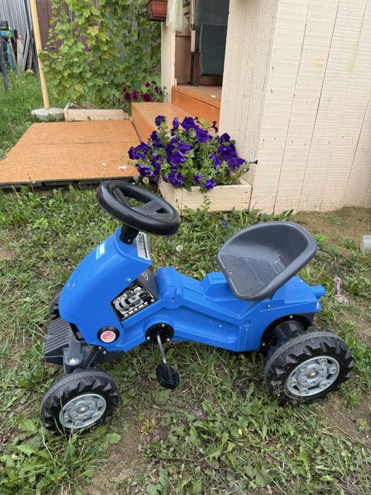 Продается трактор каталка толакар от фирмы полесье