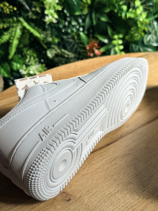 Adidasi Nike Air Force 1 Low