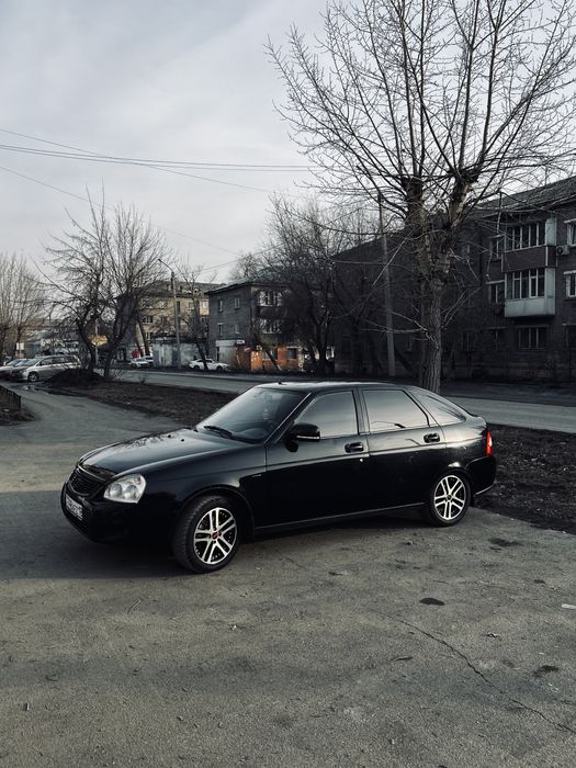 продам lada priora