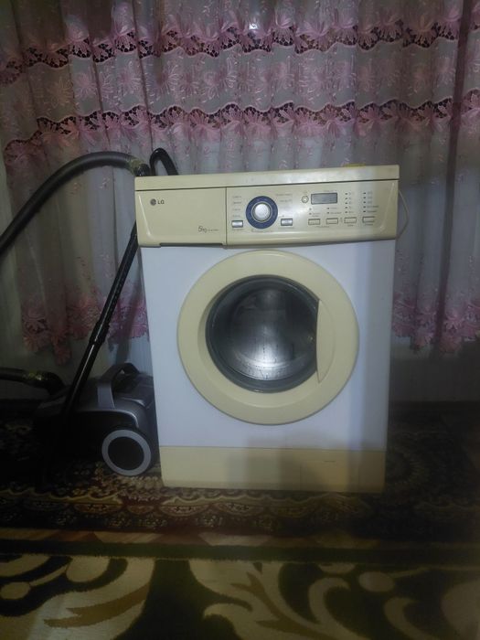 Кир машинка ишлайди