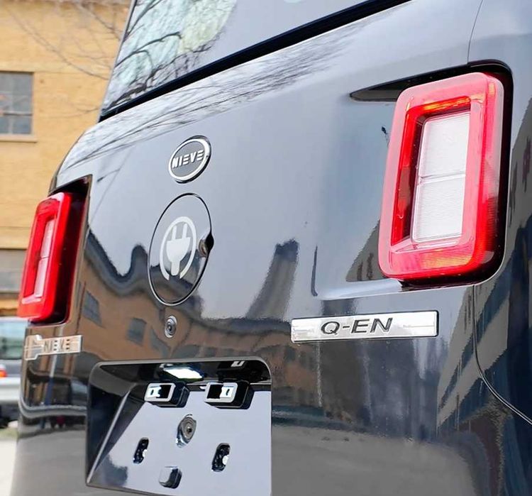 Mașină Electrică Fără Permis NIEVE Q-EN Neagra, Baterie LITHIUM 100Ah, 120 Km Autonomie, Motor 3100W, 2 Locuri, Viteză 25 Km/h