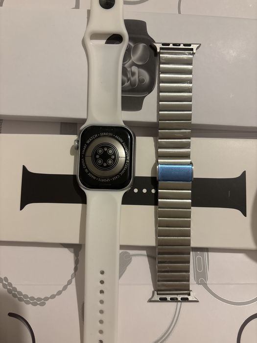 Продам smart часы Apple watch