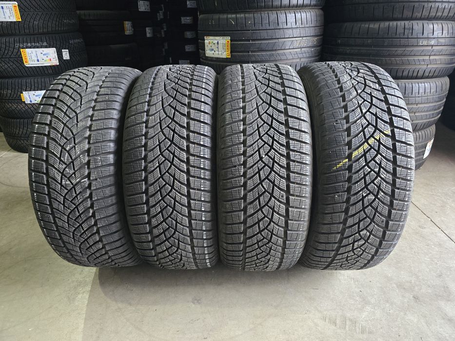 255/45/20 GOODYEAR 4бр