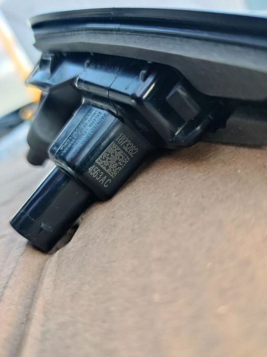 Camera H83CL Fata stanga NOUA Semnalizare aripa TESLA Model 3 / Y 1873282 / 4563AC