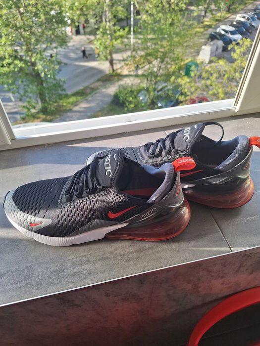 Маратонки Nike AIR MAX 270 45 номер