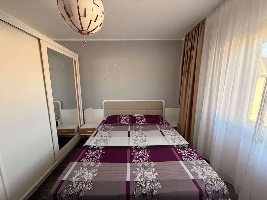 Vând apartament oraş Motru