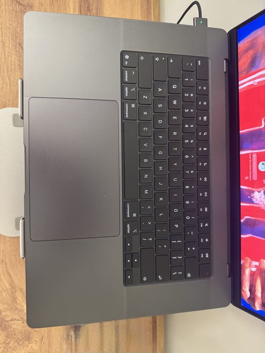 MacBook Pro 16” M5 Pro/24GB/1TB в идеале
