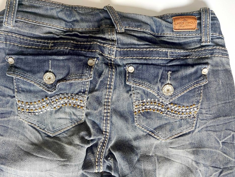 Blugi skinny Almost Famous marimea XS / 34 noi strasuri fete tineret
