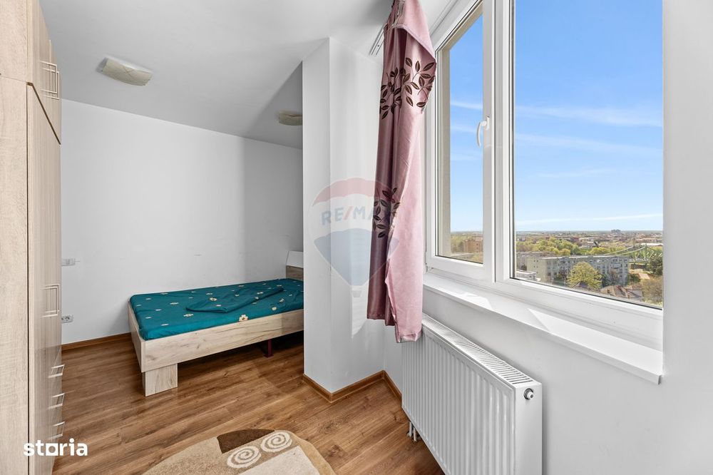 Apartament cu 3 camere de închiriat în zona Romanilor