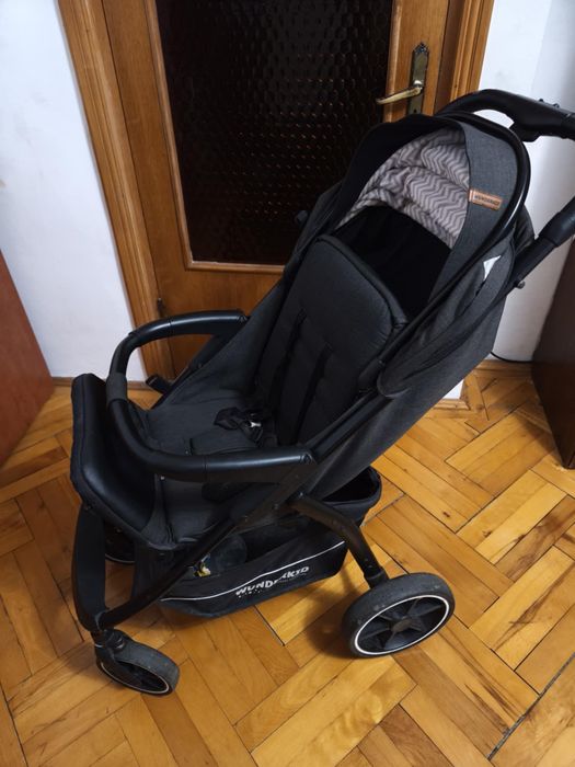 Van carut sport , cu pozitie de somn