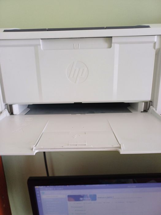 Принтер HP m 1 5