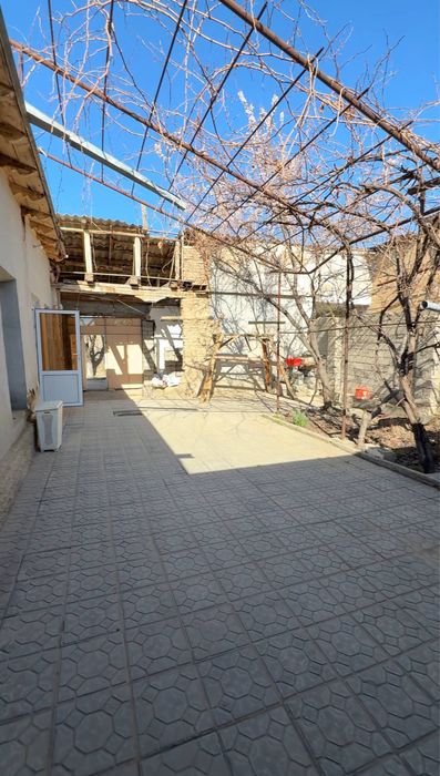 Срочно срочно Продаётся участок дом 2,4 соток адрес Аэропорт геофизика