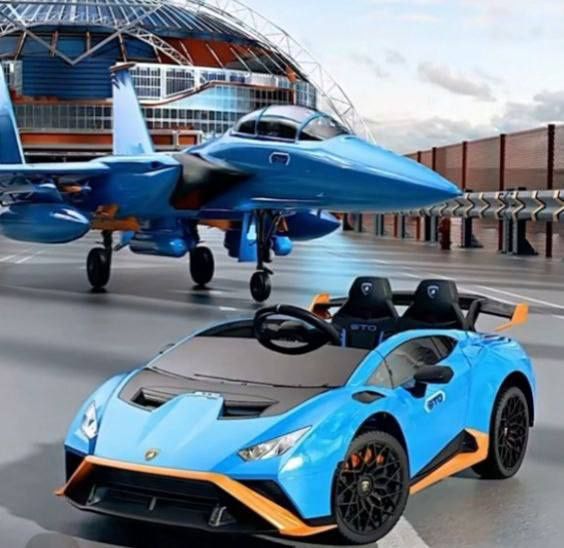 Drifting Lamborghini Huracan STO