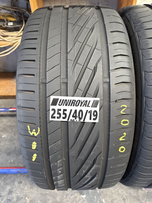 255/40/19 Uniroyal