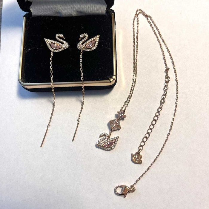 Set Swarovski Swan, Lantisor/Cercei - nou, în cutie