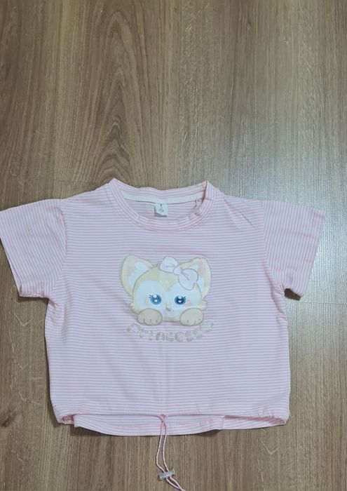 Вещи на девочку , футболки , платья, джинсы