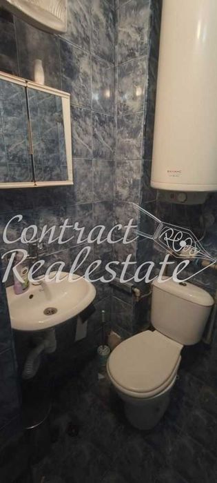 Дава се под наем Двустаен апартамент в Варна, Цветен квартал - 45 кв.м за 331.5 € - Снимка #2